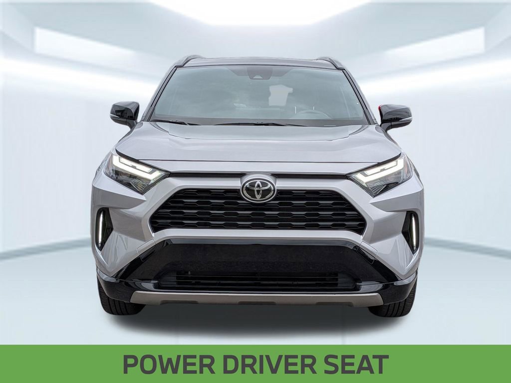 Used 2025 Toyota RAV4 XSE AWD/4WD image 11