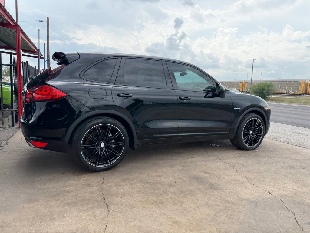 Used 2014 Porsche Cayenne S AWD/4WD image 19