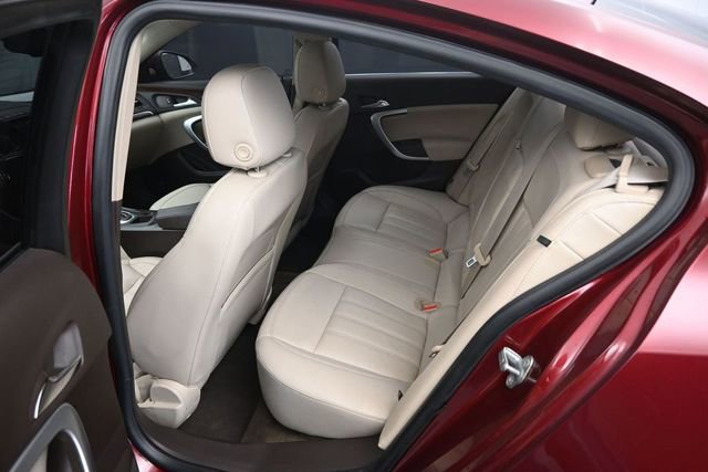 Used 2017 Buick Regal Premium w/ Driver Confidence Package #2 FWD image 10