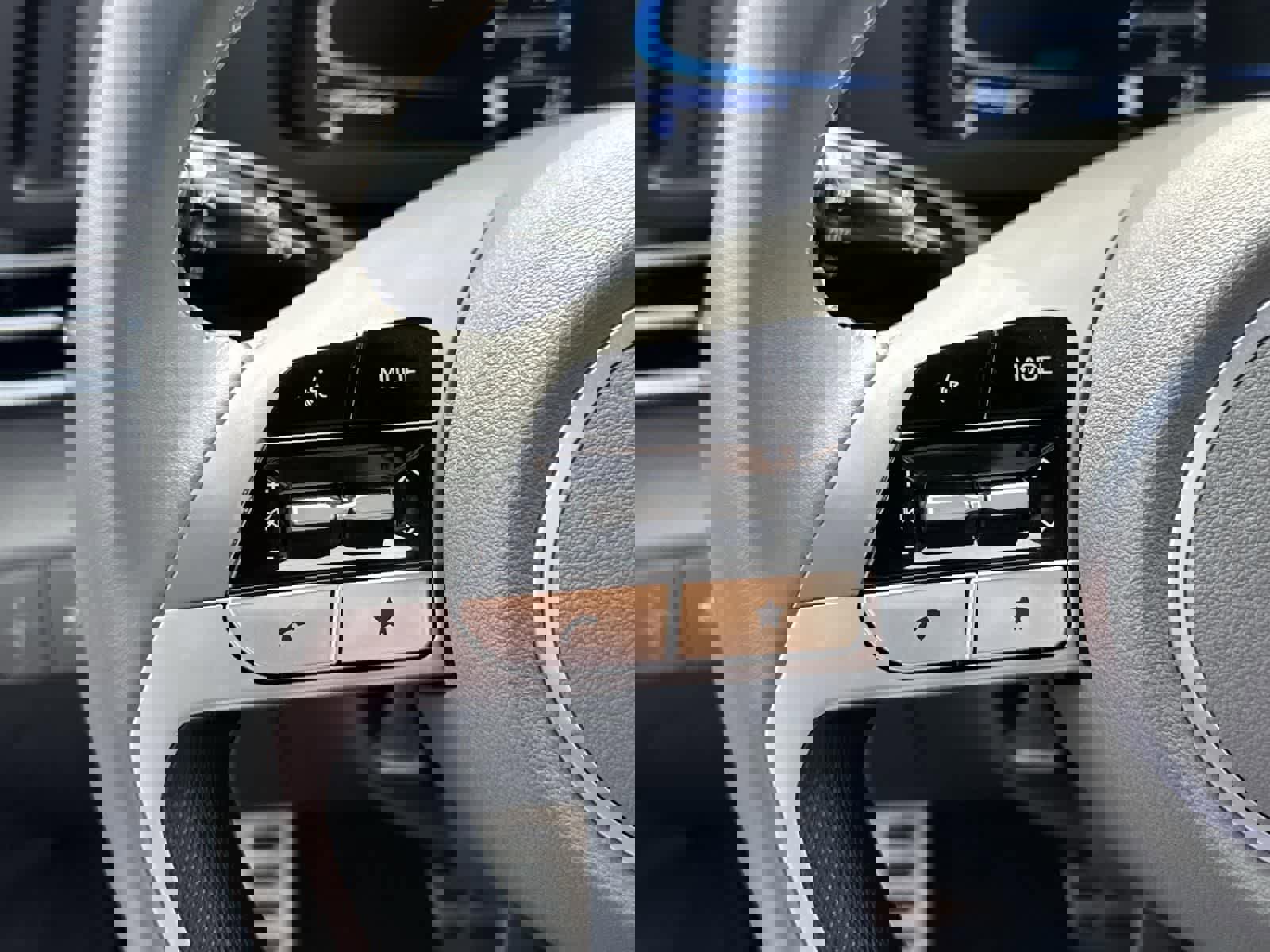 Certified 2025 Hyundai Elantra Sport image 10