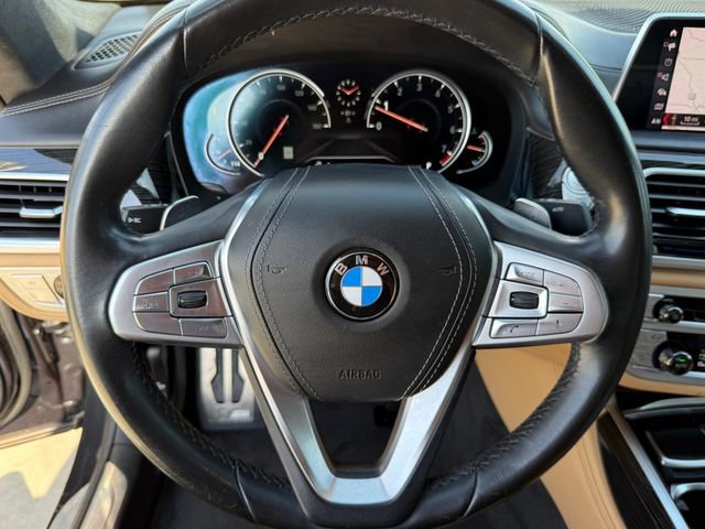 Used 2019 BMW 740i w/ Executive Package image 11