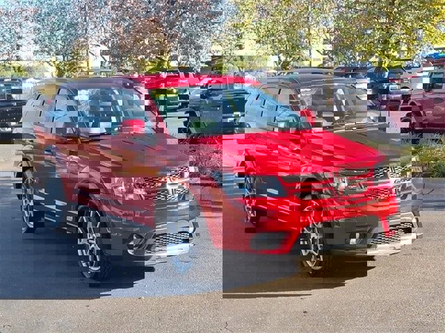 Used 2019 Dodge Journey GT w/ Driver Convenience Group image 3