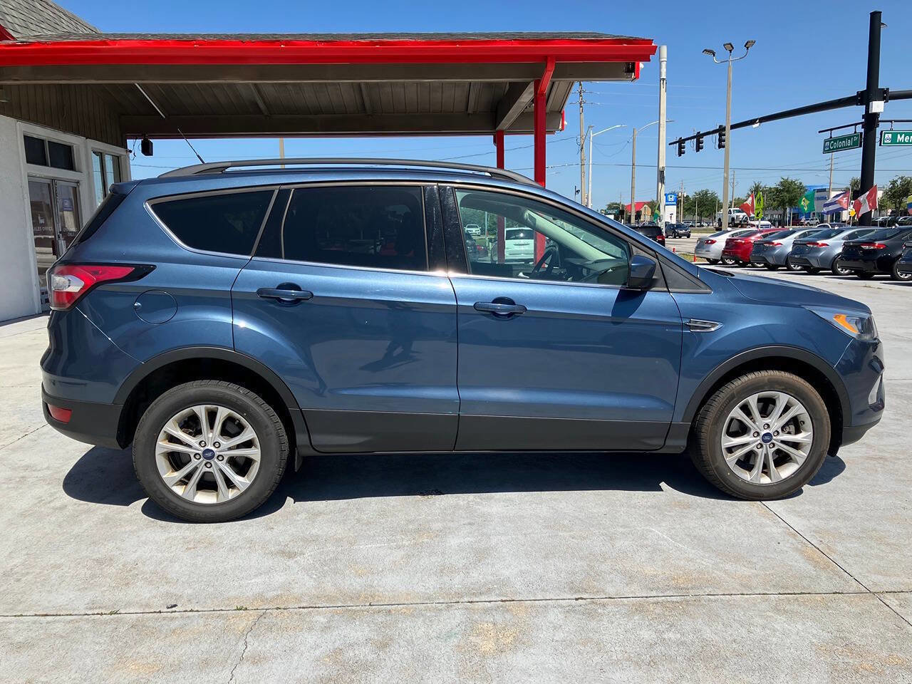 Used 2018 Ford Escape SEL w/ Ford Safe & Smart Package image 17