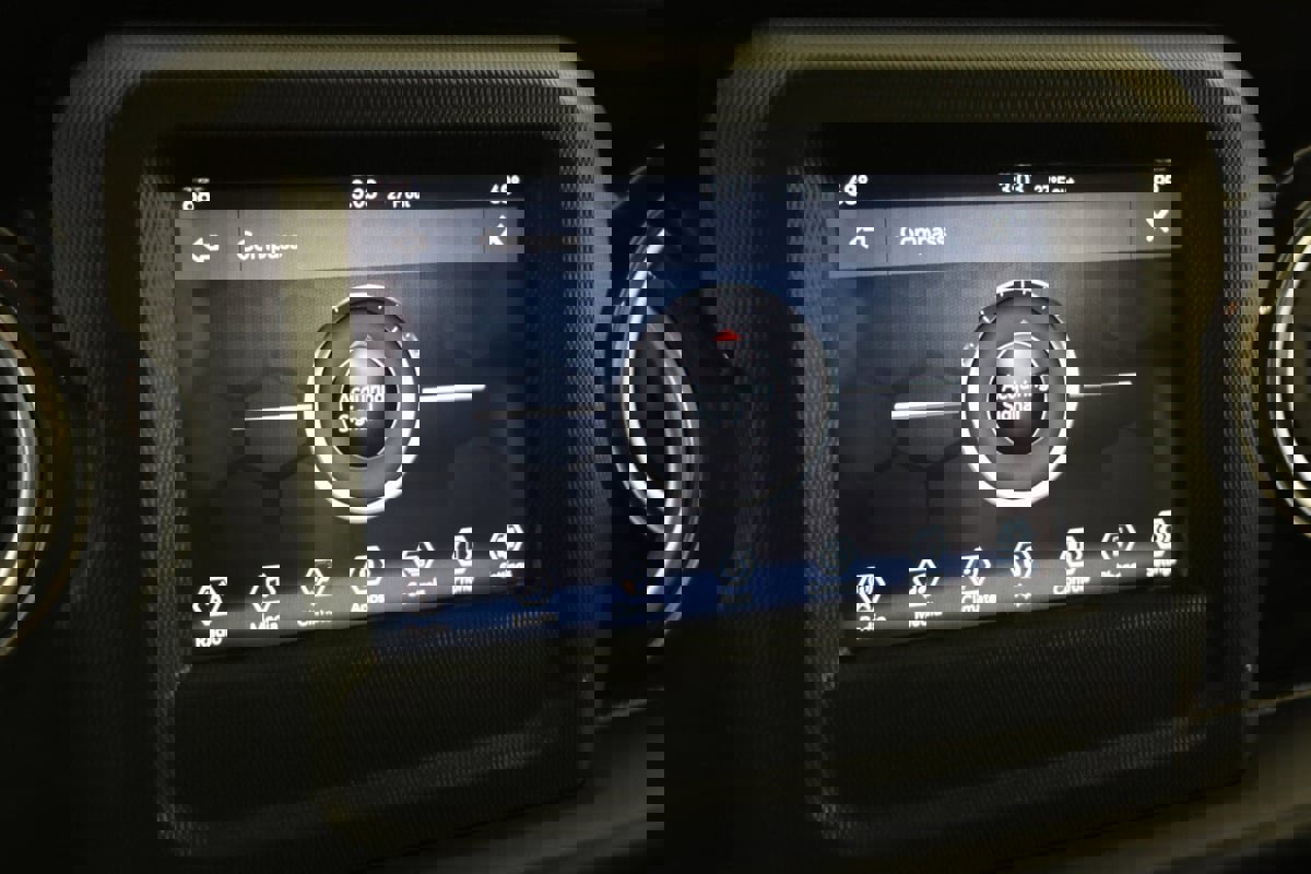 Used 2021 Jeep Wrangler Unlimited Sahara image 48