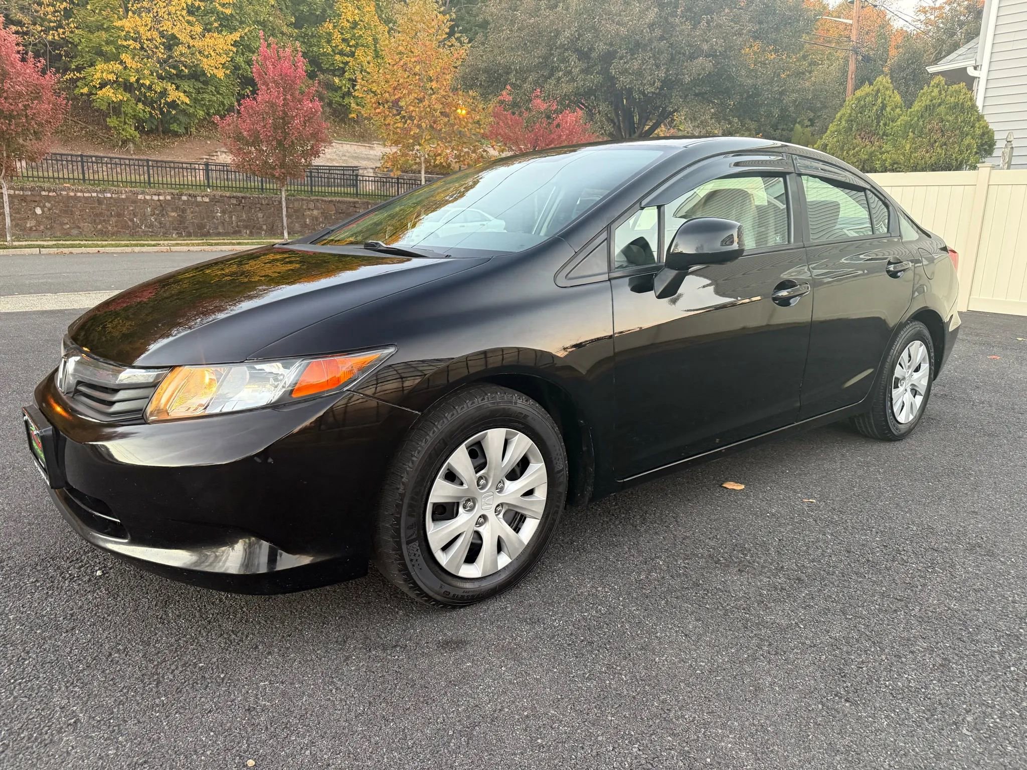 Used 2012 Honda Civic LX image 2