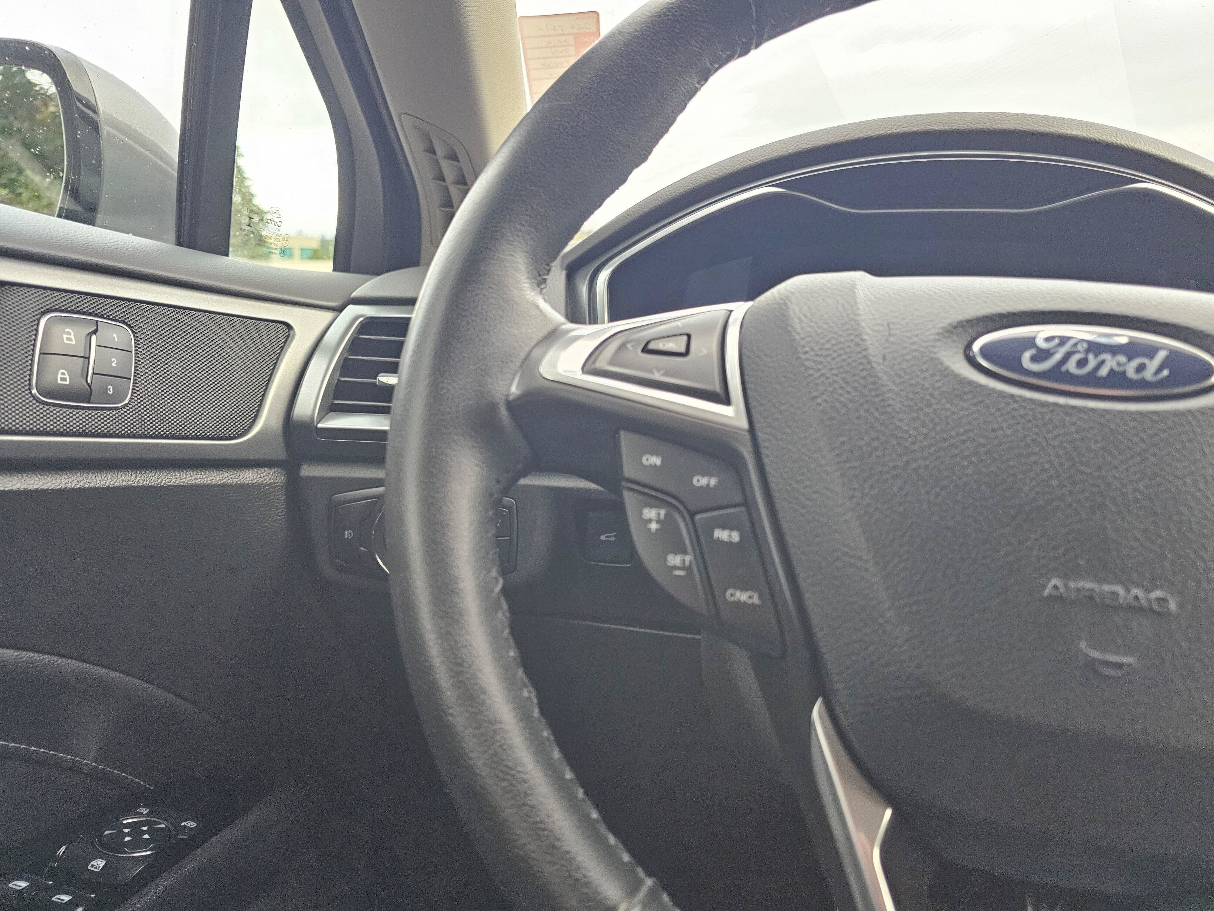Used 2014 Ford Fusion Titanium FWD image 33