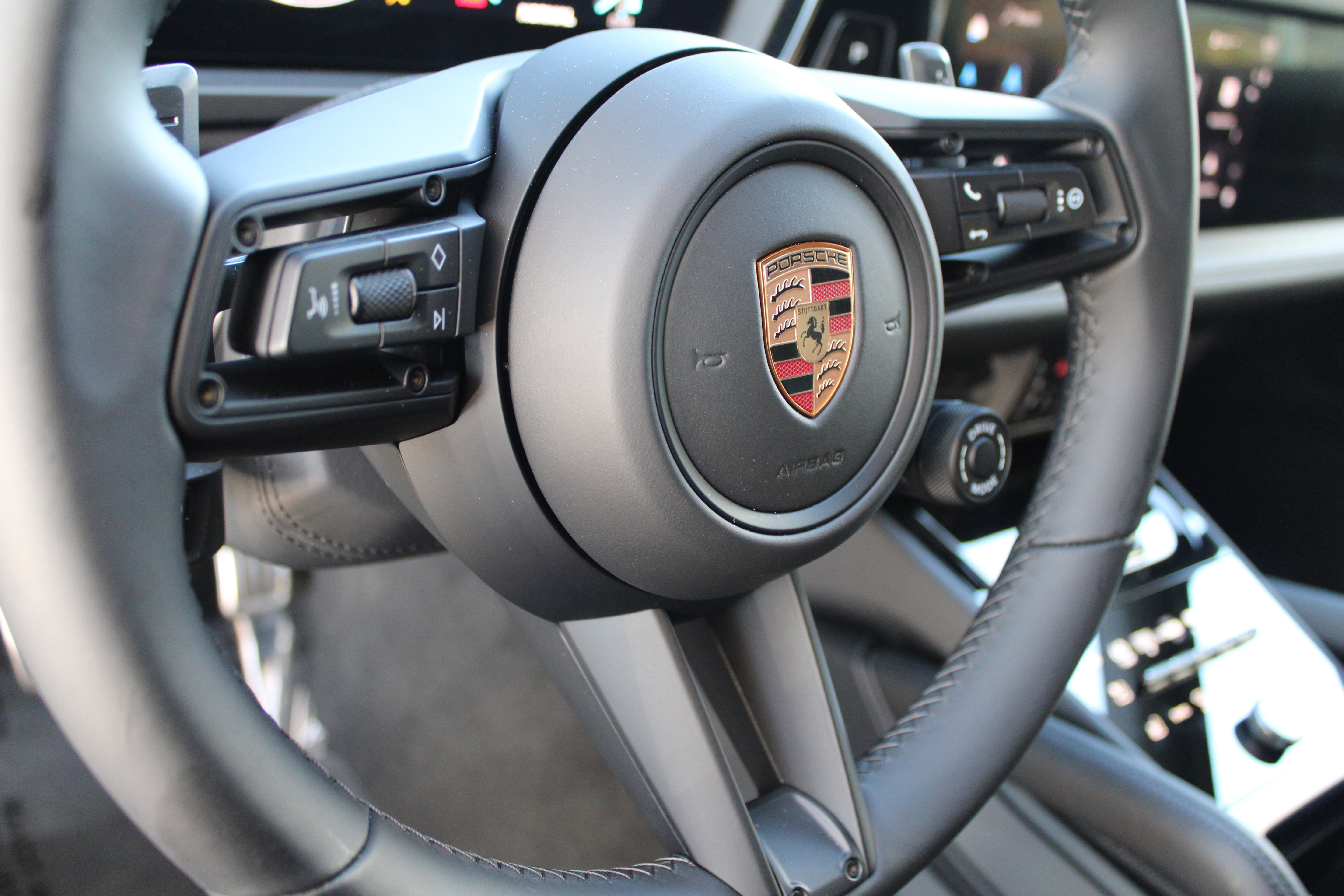 New 2025 Porsche Cayenne GTS image 21