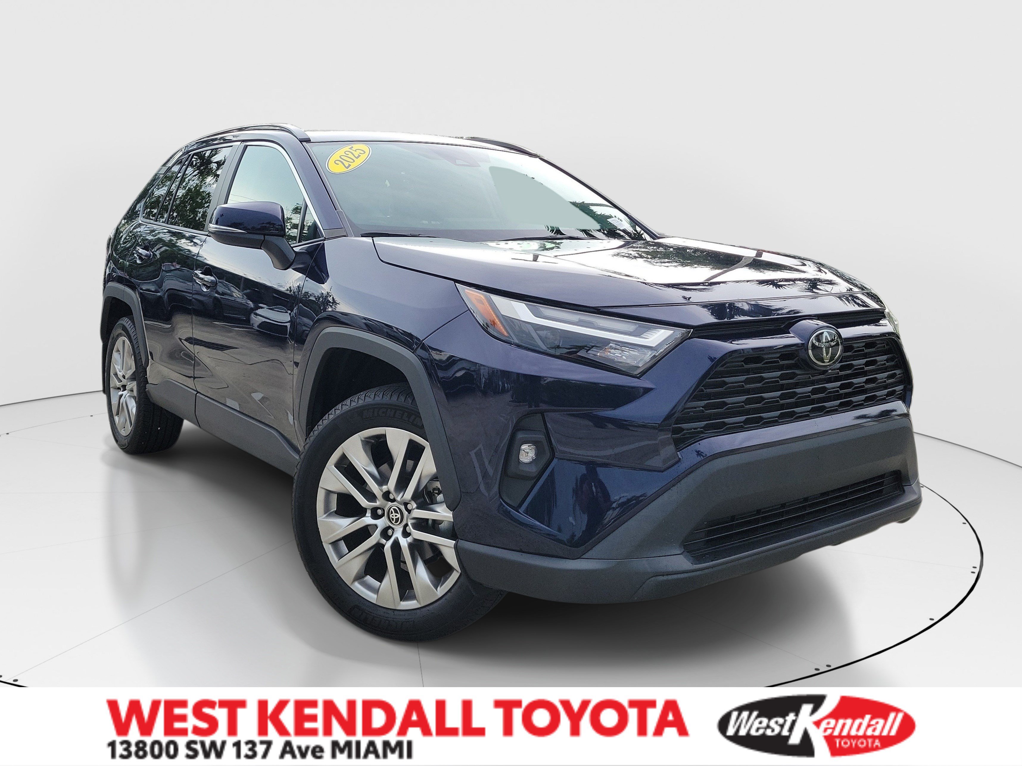 Used 2025 Toyota RAV4 XLE Premium FWD image 1