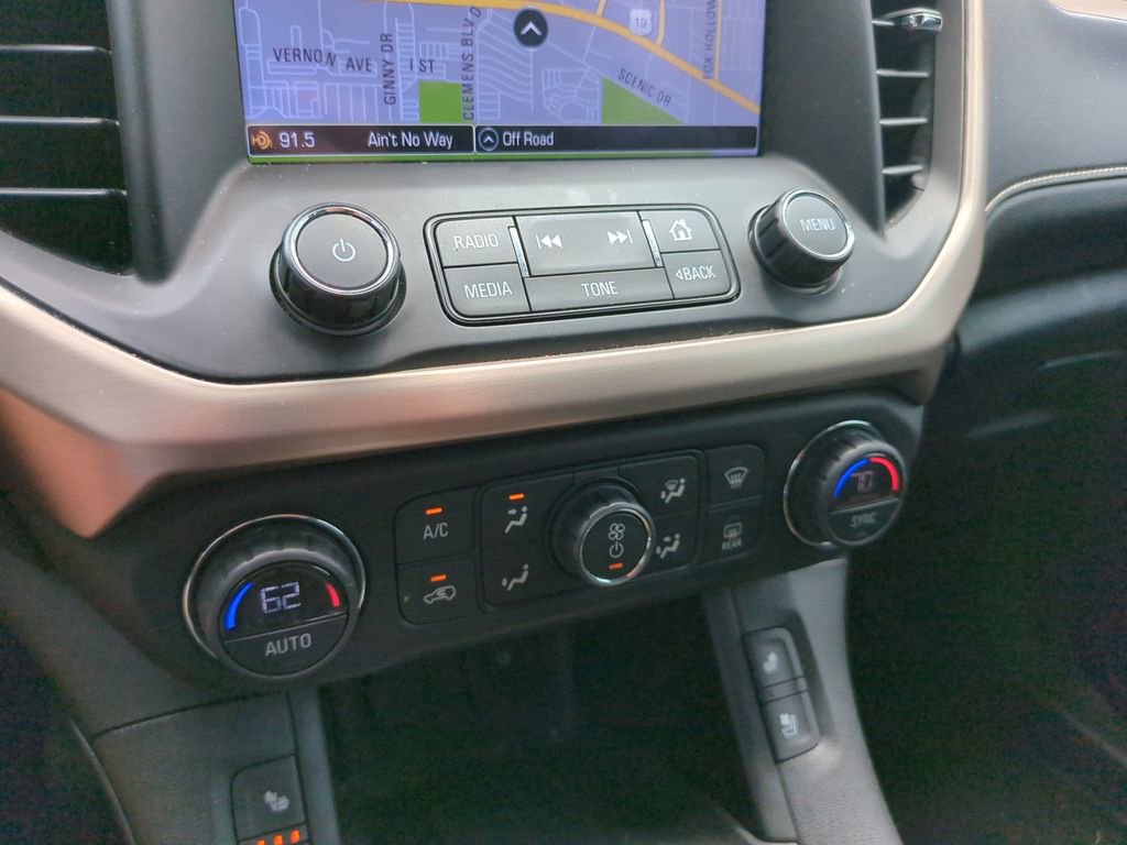 Used 2018 GMC Acadia Denali w/ Technology Package FWD image 22
