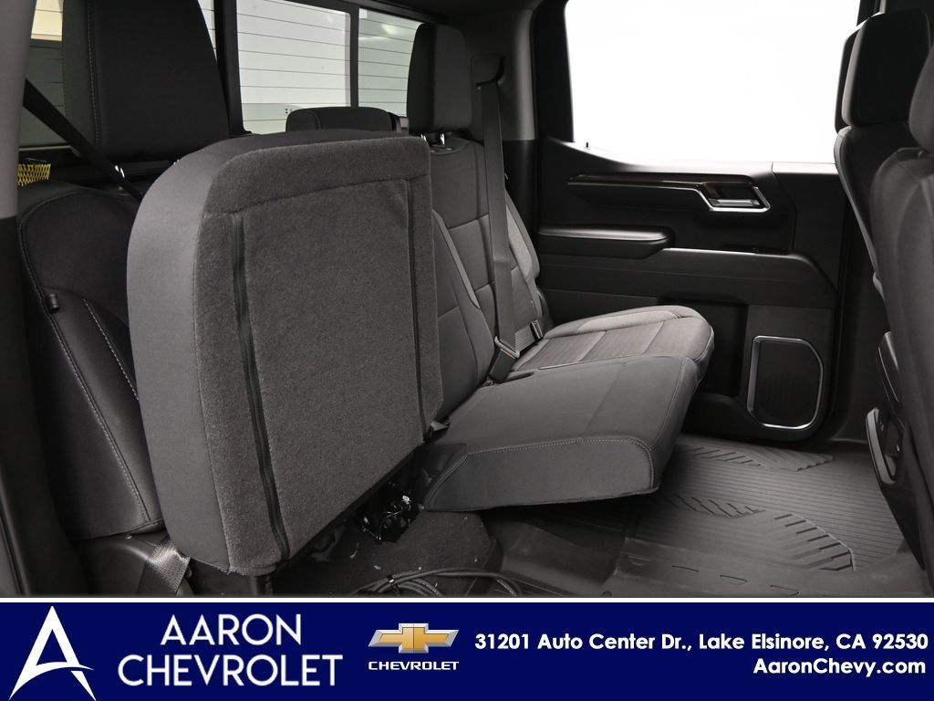 New 2026 Chevrolet Silverado 1500 RST w/ Dark Appearance Package image 31