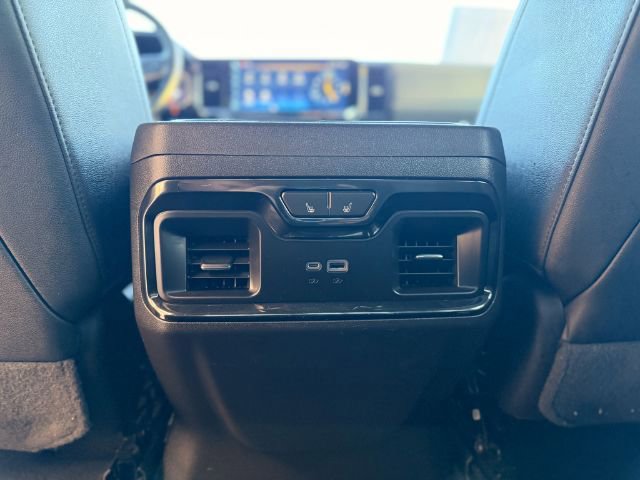 Used 2022 Chevrolet Silverado 1500 ZR2 image 27