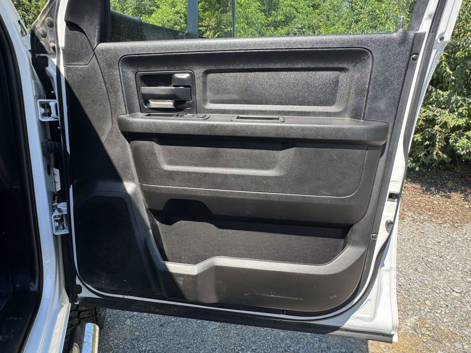 Used 2018 RAM 2500 Tradesman w/ Chrome Appearance Group AWD/4WD image 14