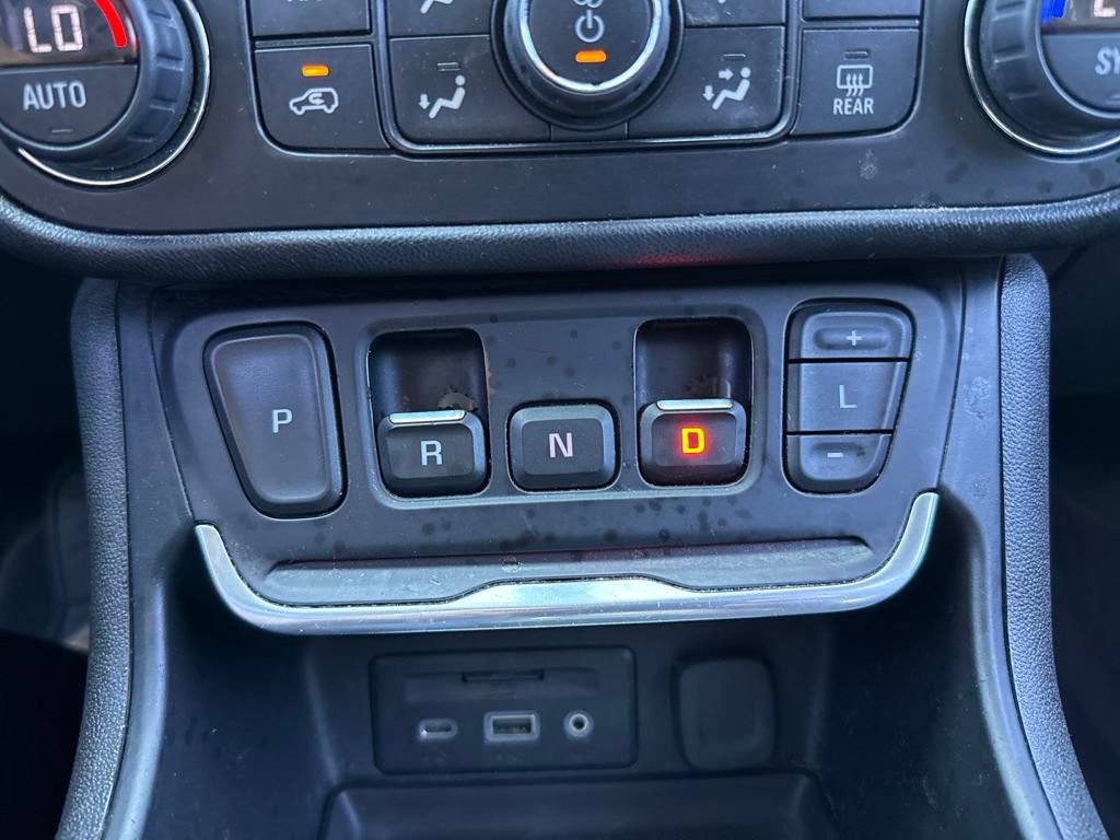 Used 2019 GMC Terrain Denali w/ Comfort Package image 23