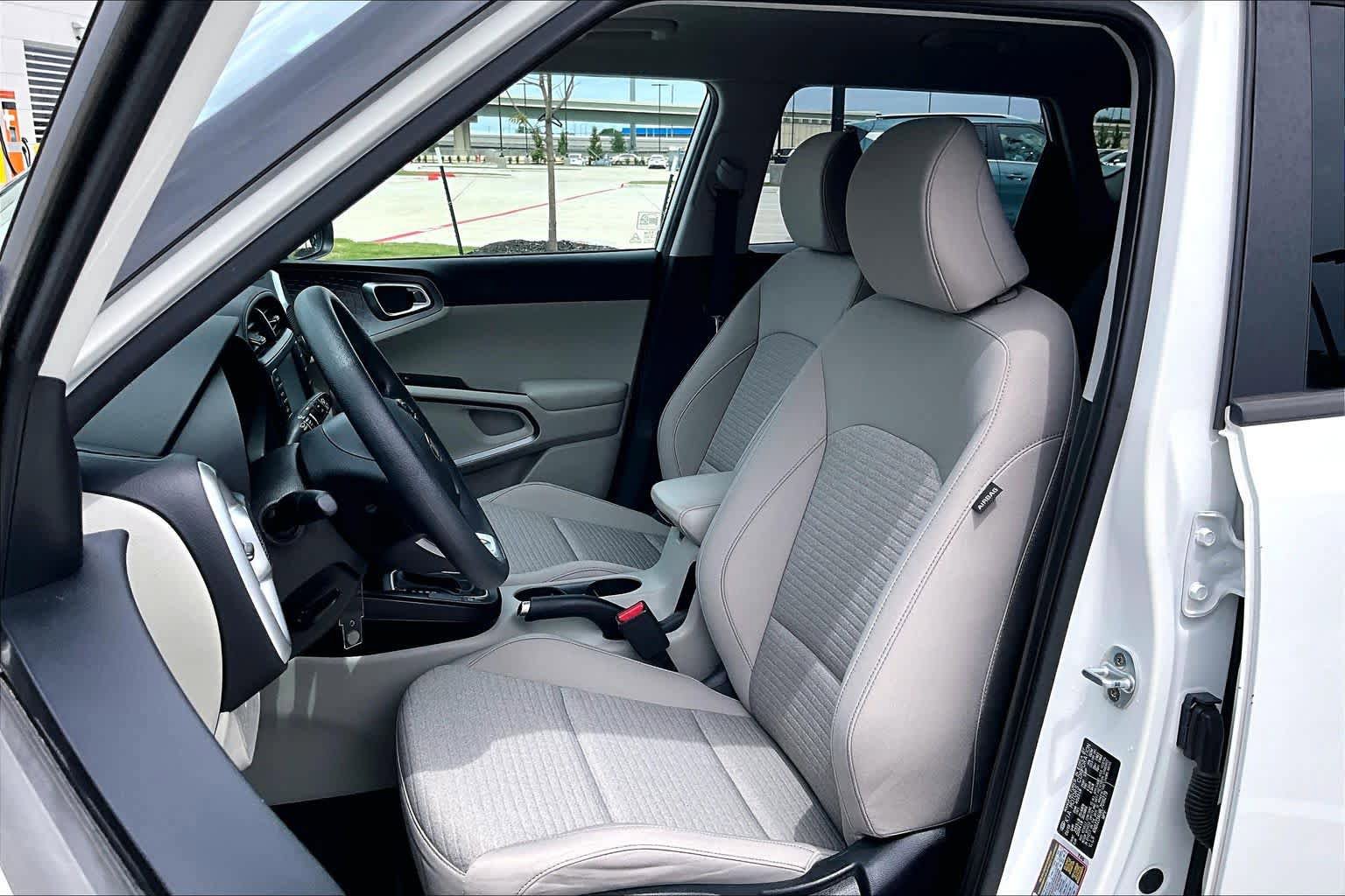 Certified 2020 Kia Soul S image 8