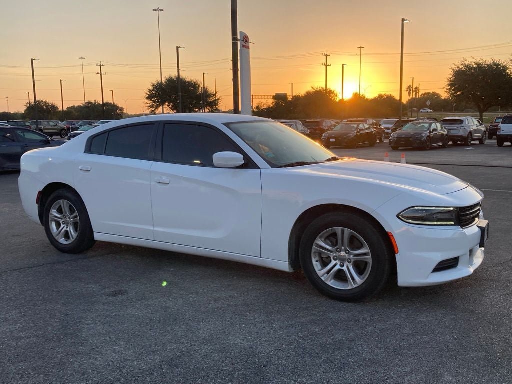 Used 2021 Dodge Charger SXT w/ Leather Interior Group RWD image 2