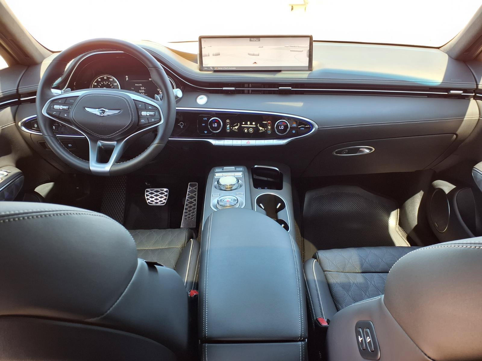 Used 2024 Genesis GV70 3.5T Sport w/ Sport Advanced Package AWD/4WD image 20