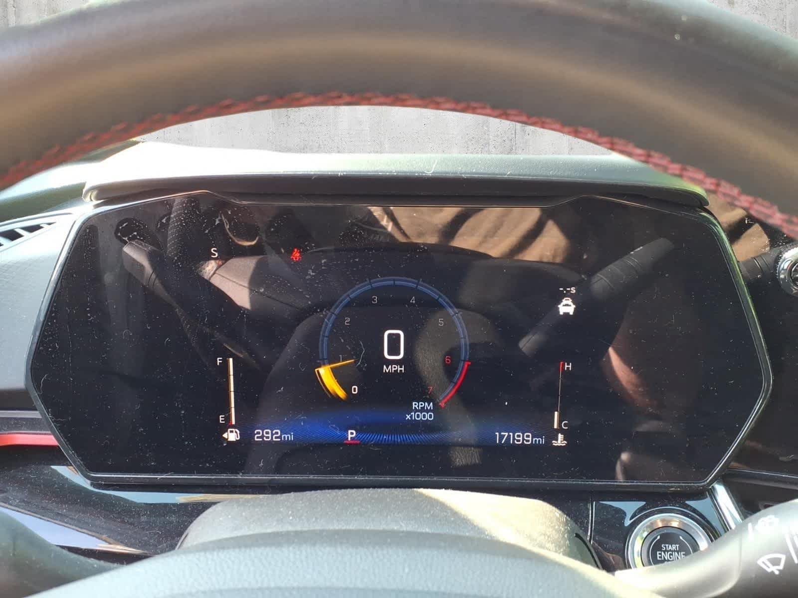 Used 2024 Chevrolet Trax RS w/ Sunroof Package FWD image 14