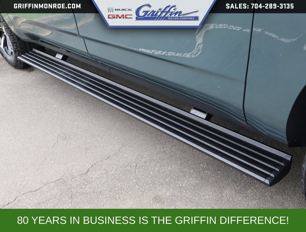 New 2026 GMC Yukon XL AT4 w/ AT4 Premium Plus Package AWD/4WD image 10