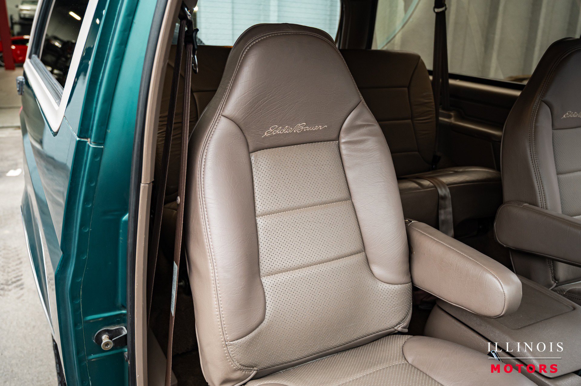 Used 1996 Ford Bronco Eddie Bauer image 32