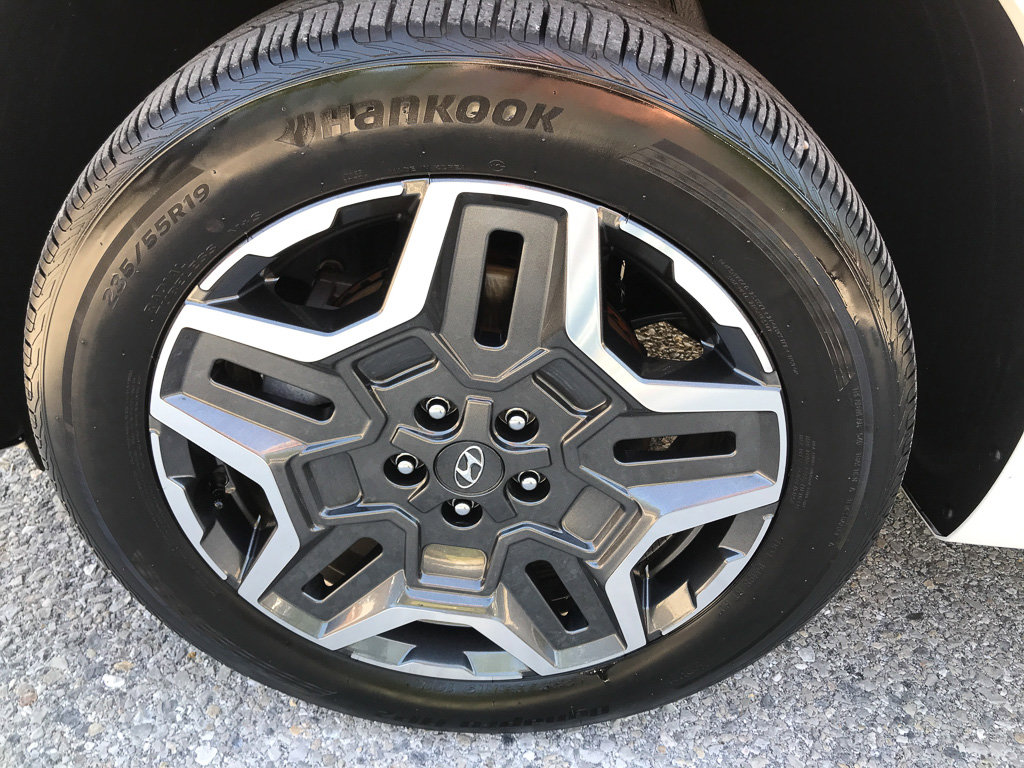 Used 2021 Hyundai Santa Fe Calligraphy AWD/4WD image 11