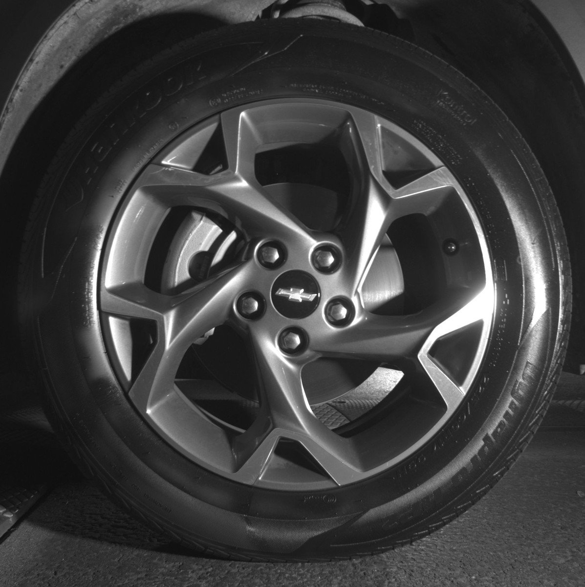 Used 2025 Chevrolet Trax LT FWD image 12