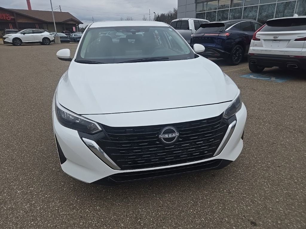 Used 2024 Nissan Sentra SV image 2