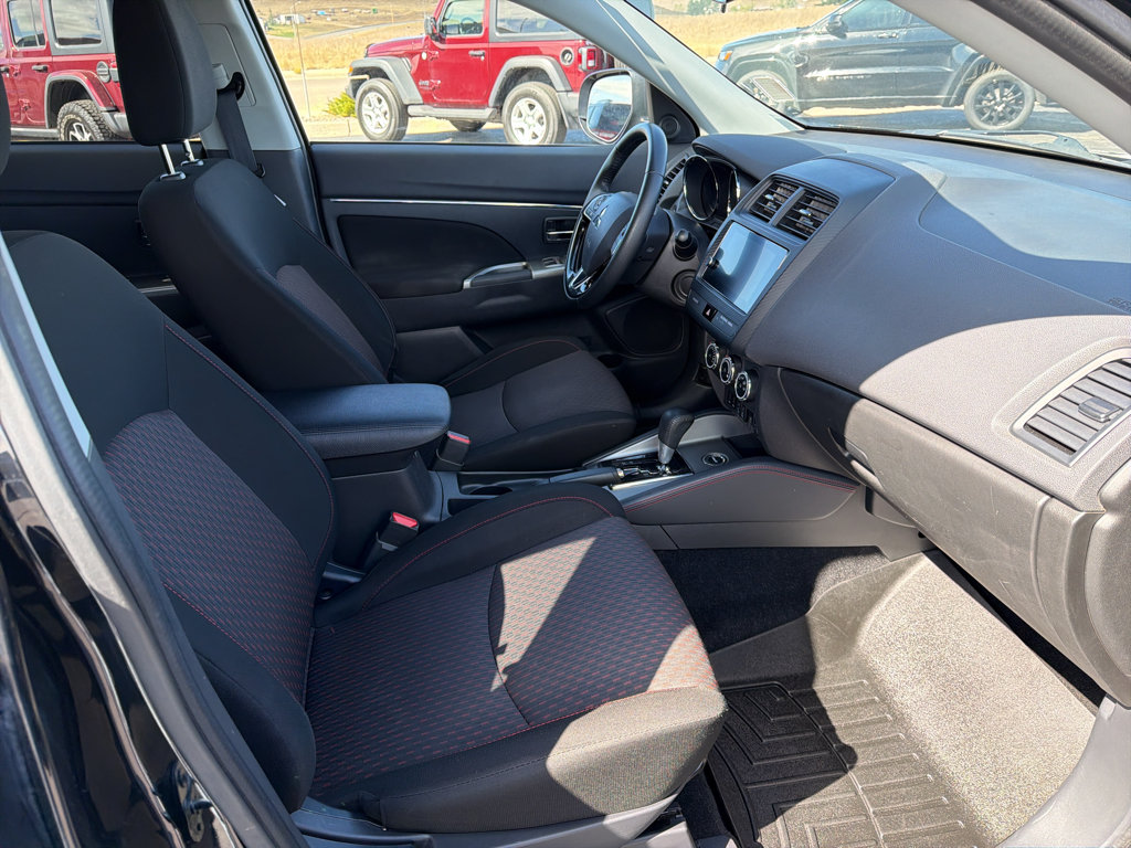 Used 2019 Mitsubishi Outlander Sport SE AWD/4WD image 17
