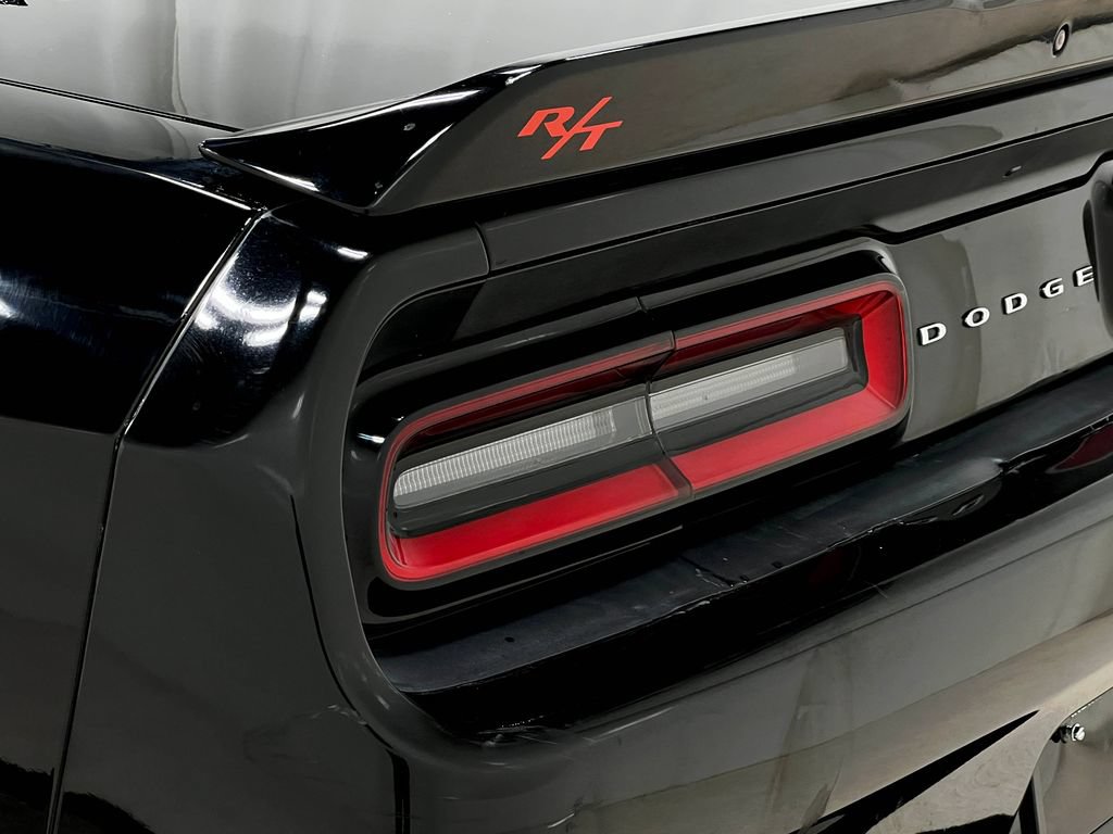 Used 2018 Dodge Challenger R/T w/ Performance Handling Group RWD image 36
