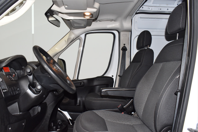 Used 2018 RAM ProMaster 1500 w/ Interior Convenience Group FWD image 25