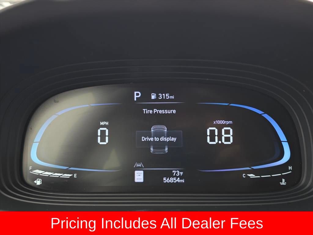 Used 2024 Hyundai Venue Limited FWD image 15