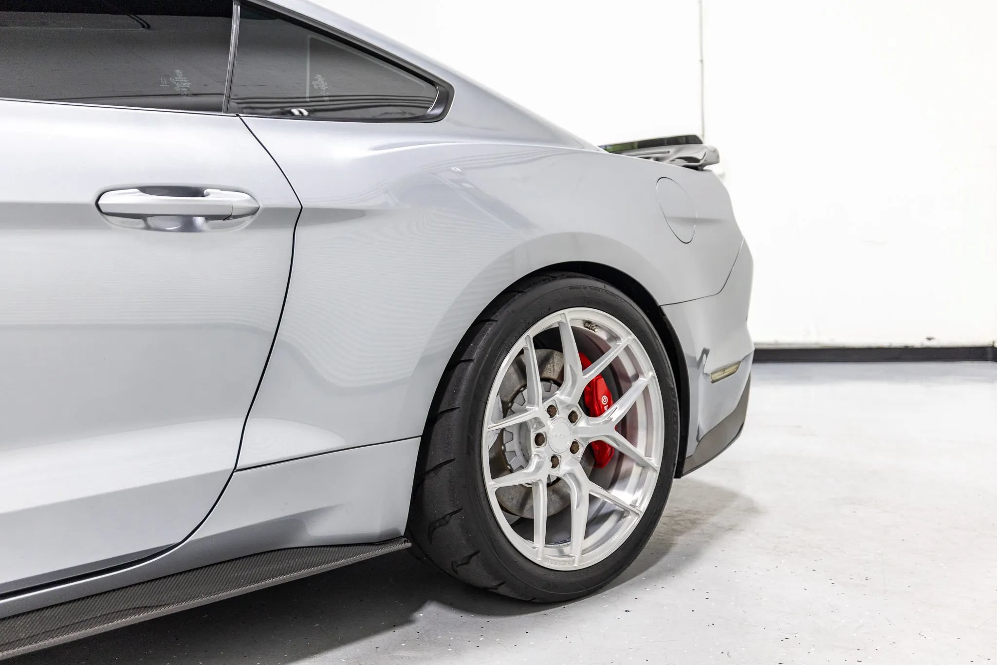 Used 2021 Ford Mustang Shelby GT500 w/ Technology Package RWD image 13