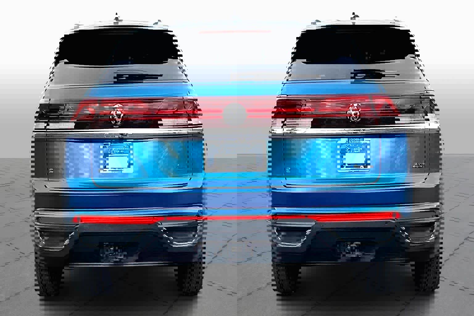 Used 2024 Volkswagen Atlas Cross Sport SE image 4