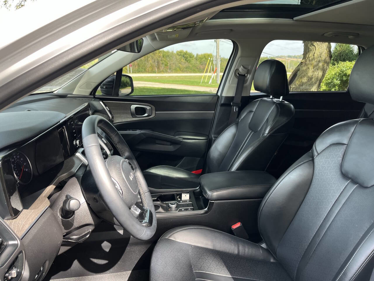 Used 2022 Kia Sorento S w/ Panoramic Sunroof Package image 27