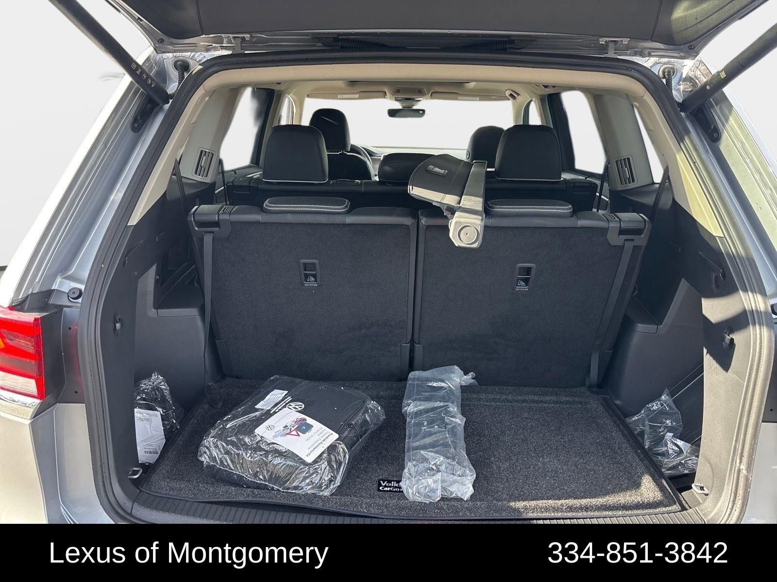 Used 2025 Volkswagen Atlas SEL Premium R-Line image 23