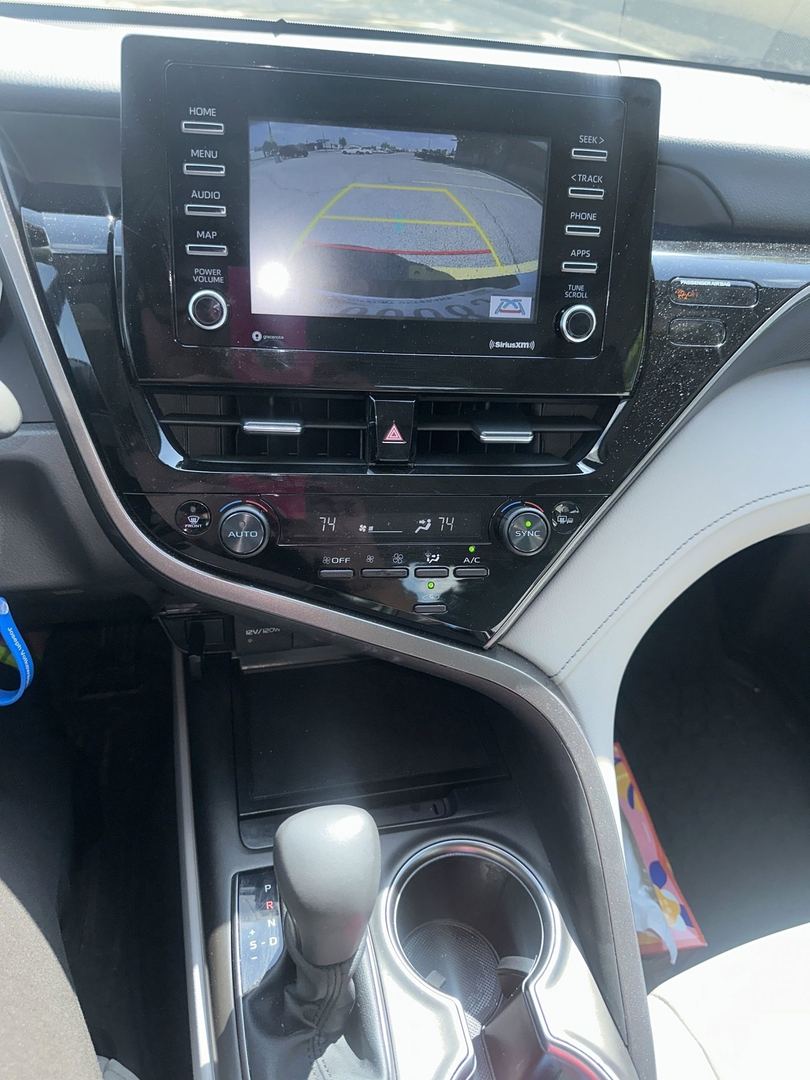 Used 2024 Toyota Camry SE w/ Cold Weather Package FWD image 3