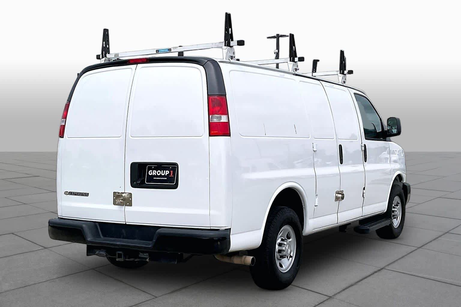 Used 2021 Chevrolet Express 2500 w/ Driver Convenience Package RWD image 11