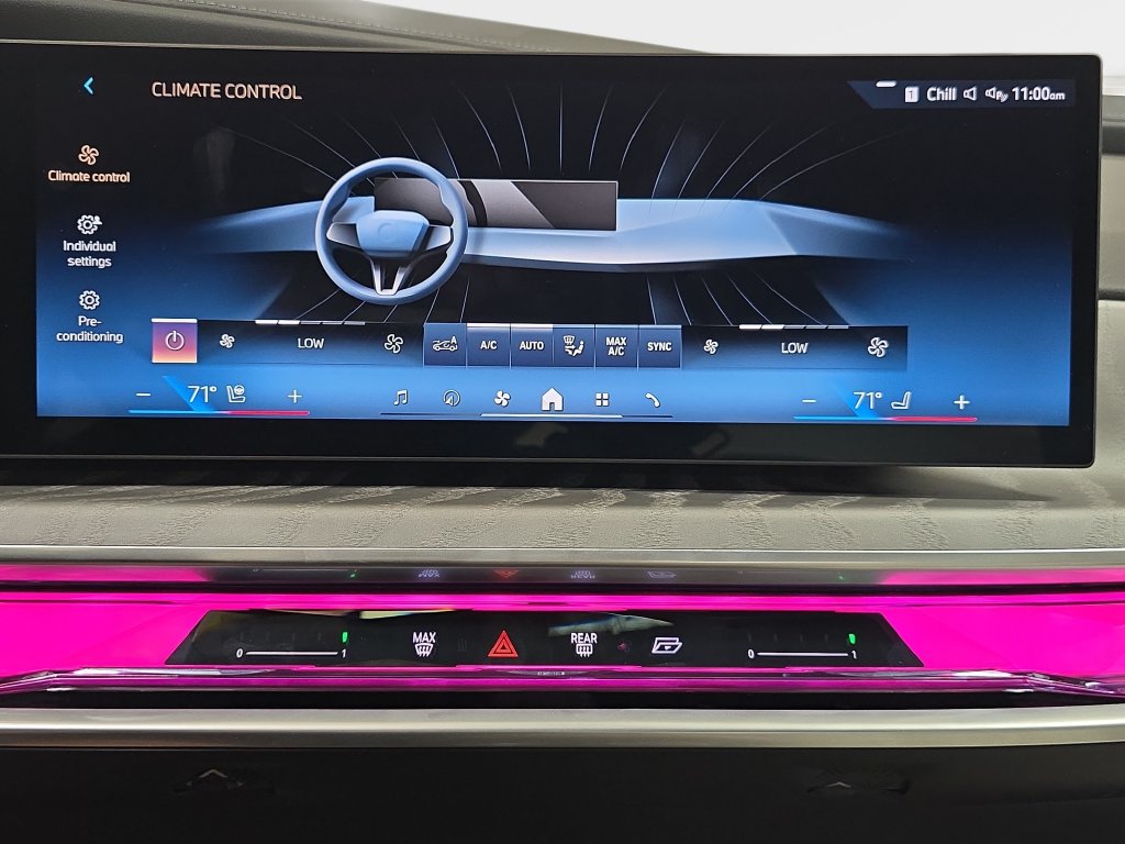 Used 2026 BMW 740i w/ Executive Package RWD image 25