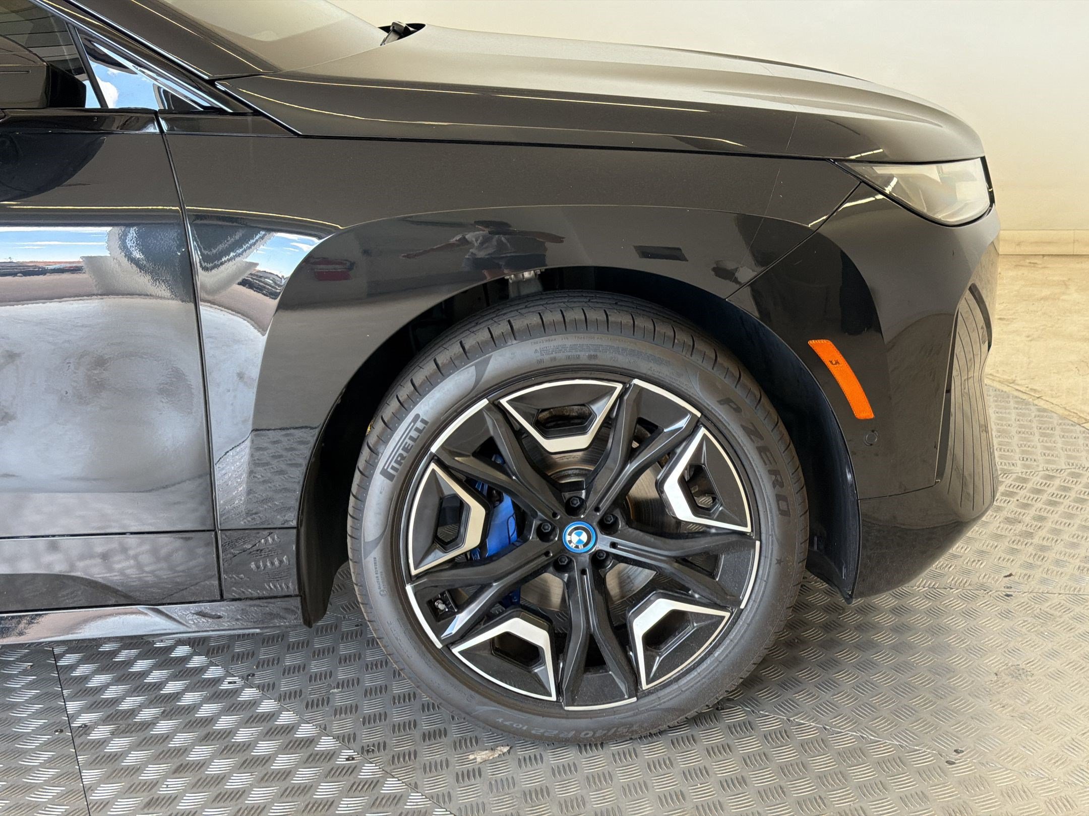 Certified 2024 BMW iX xDrive50 w/ Sport Package AWD/4WD image 13