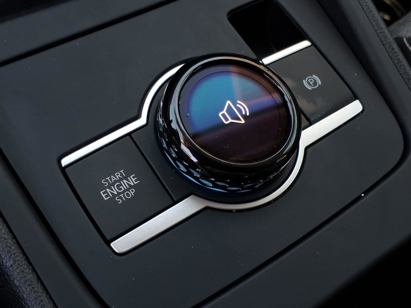 Certified 2025 Volkswagen Tiguan S FWD image 31