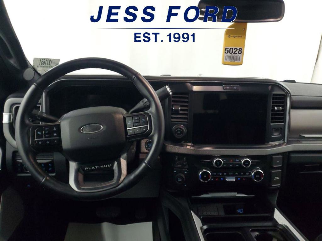 Used 2025 Ford F450 Platinum w/ FX4 Off-Road Package image 6