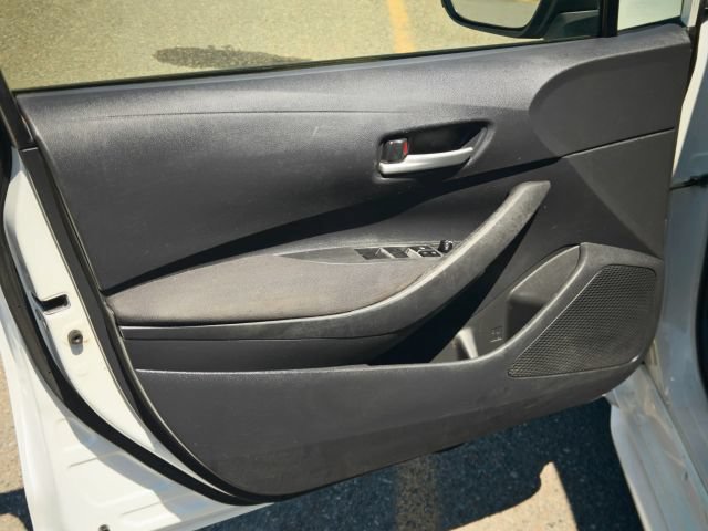 Used 2020 Toyota Corolla LE FWD image 13