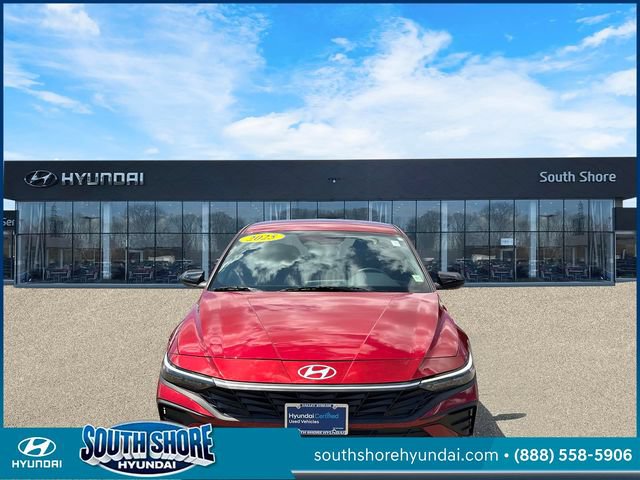 Certified 2025 Hyundai Elantra Sport w/ Cargo Package FWD image 2