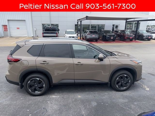 Certified 2024 Nissan Rogue SV w/ SV Premium Package FWD image 2