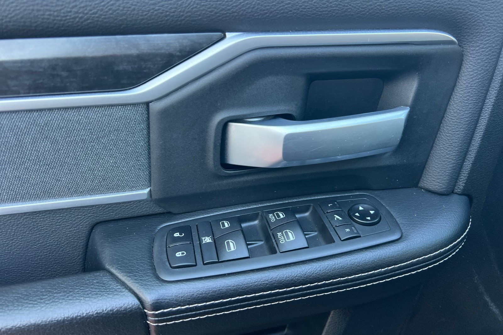 Used 2021 RAM 2500 Big Horn w/ Level 2 Equipment Group image 12