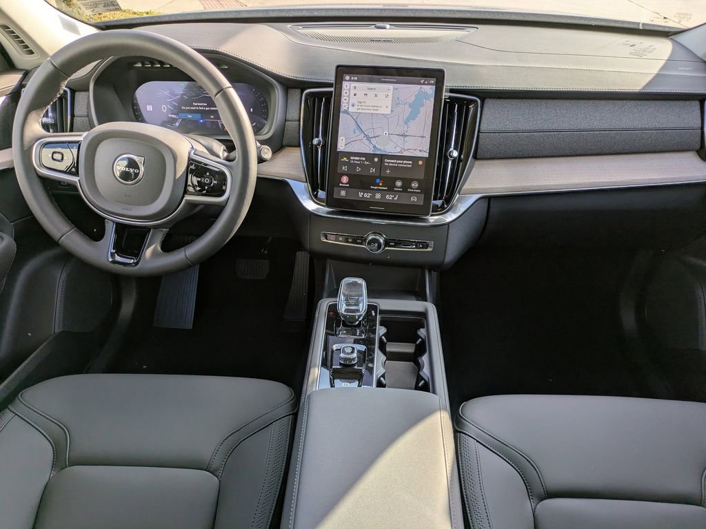 New 2026 Volvo XC90 B6 Plus w/ Protection Package Premier image 14