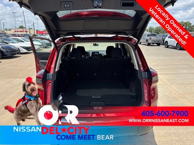 New 2026 Nissan Rogue SV FWD image 16
