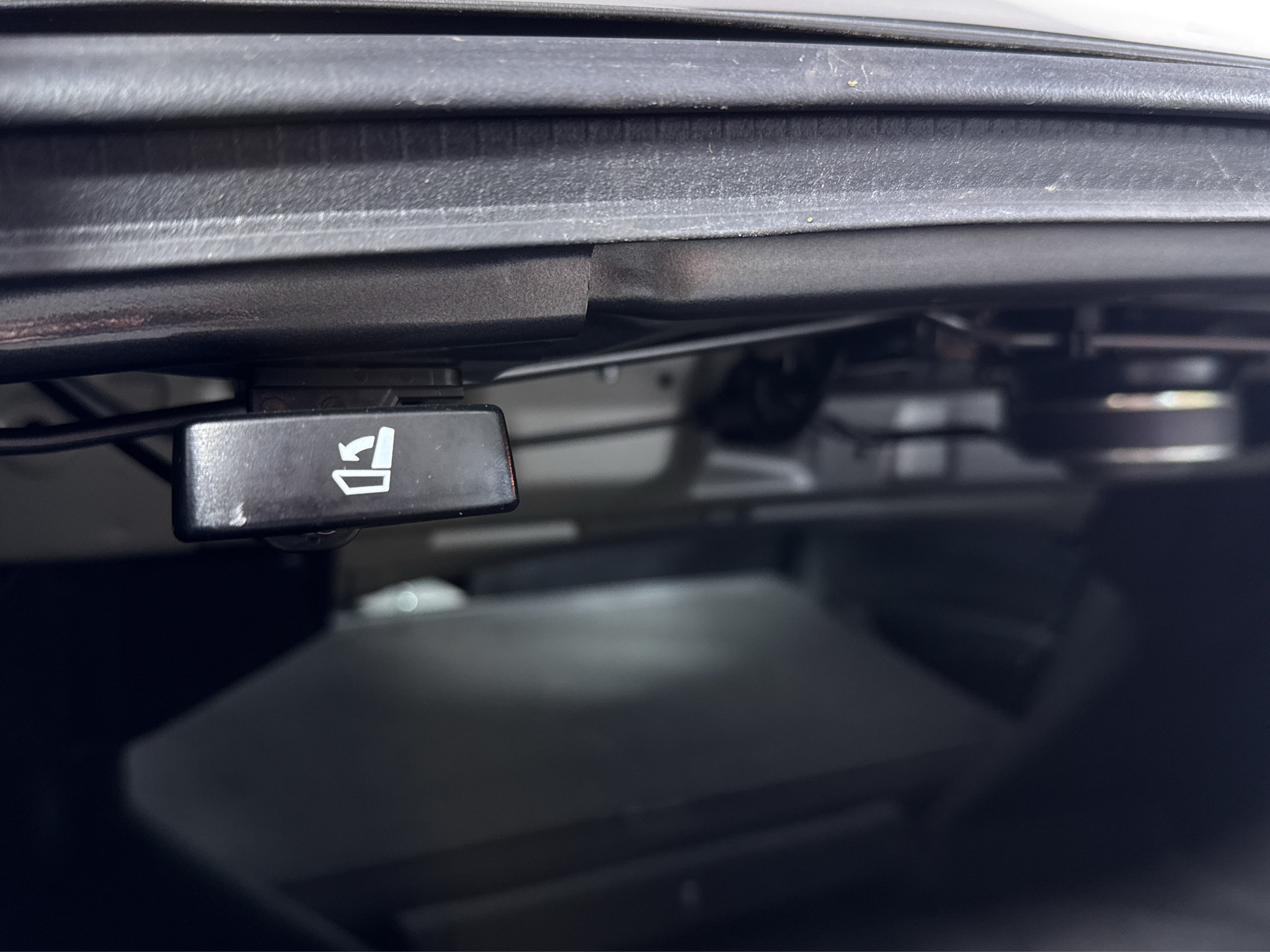 Used 2013 Acura ILX w/ Premium Package FWD image 9