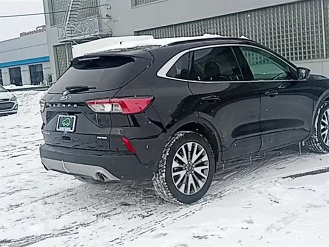 Used 2022 Ford Escape Titanium image 70