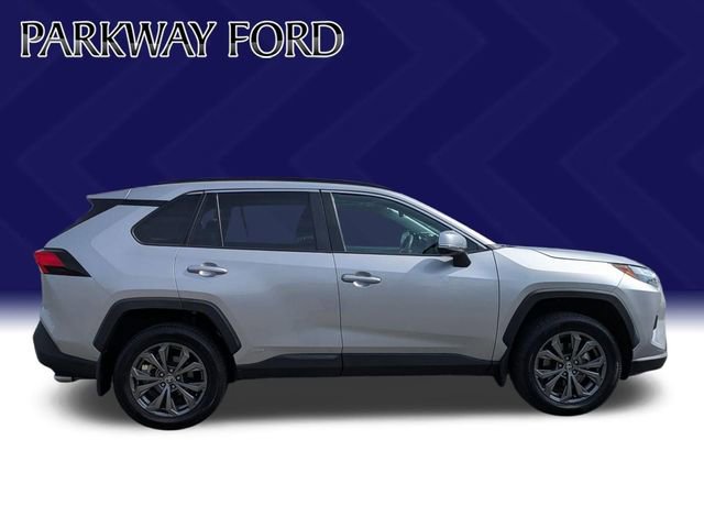 Used 2024 Toyota RAV4 XLE Premium w/ Weather Package image 4