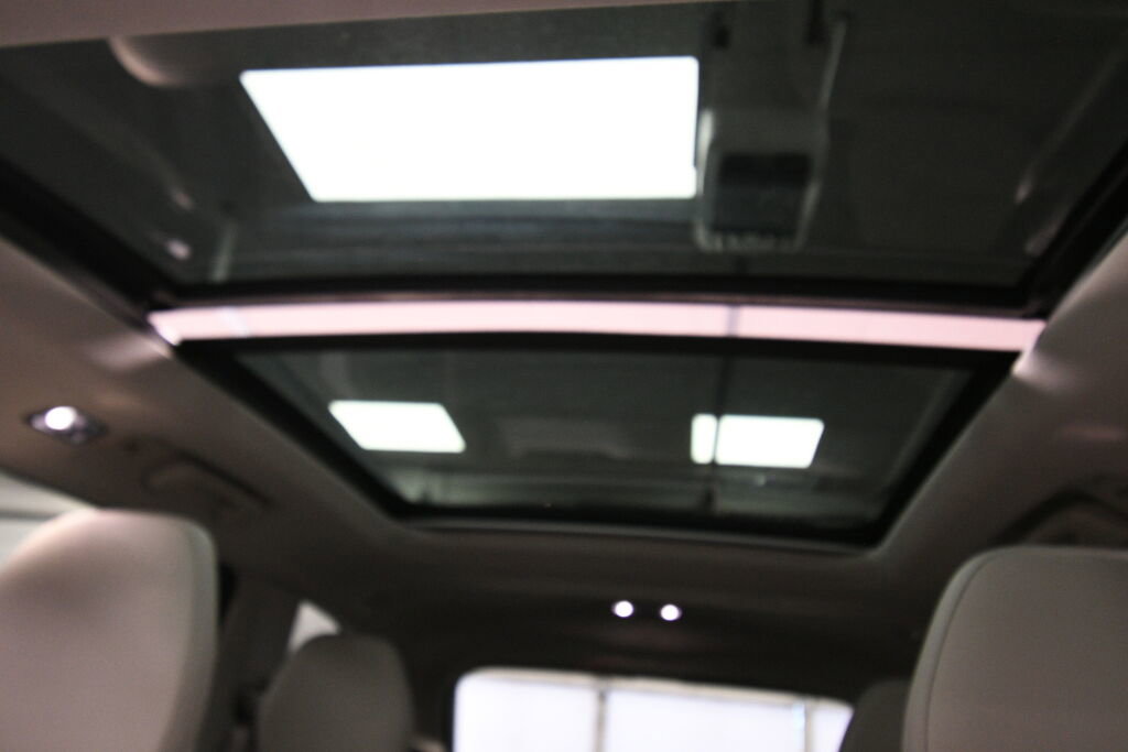 Used 2022 Volvo XC90 T6 Momentum w/ Advanced Package AWD/4WD image 21